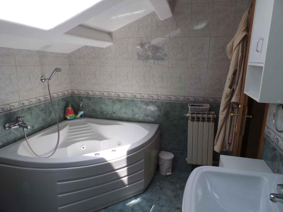 Apartment In Lovran 34848 Kültér fotó